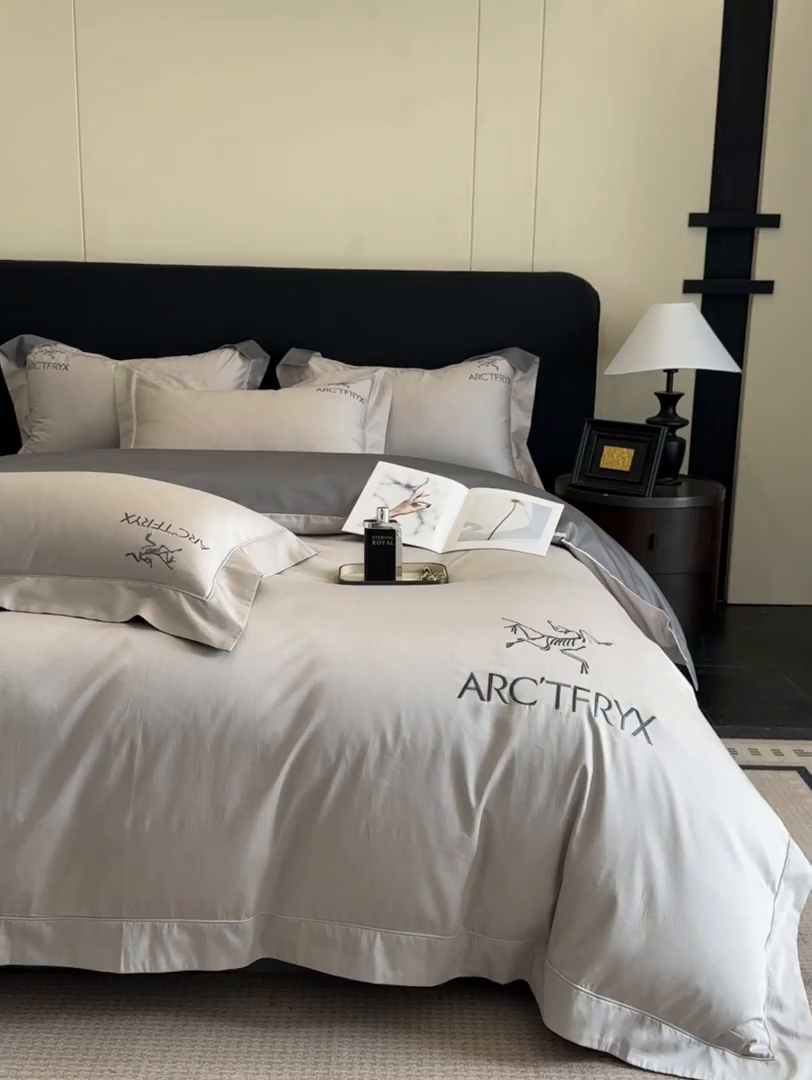 91家纺网 家纺一手货源 找家纺 置顶家纺 2025新款轻奢50双股长绒棉全棉刺绣骨头鸟四件套 轻奢-山灰+高级灰