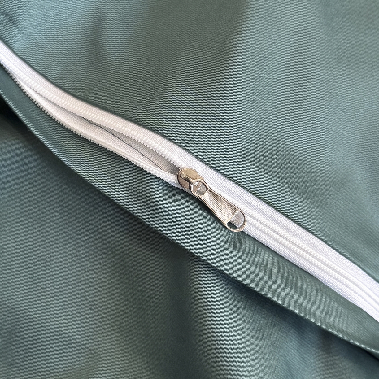 91家纺网 家纺一手货源 找家纺 置顶家纺 2025新款轻奢50双股长绒棉全棉刺绣骨头鸟四件套 轻奢-繁星蓝+浅石兰