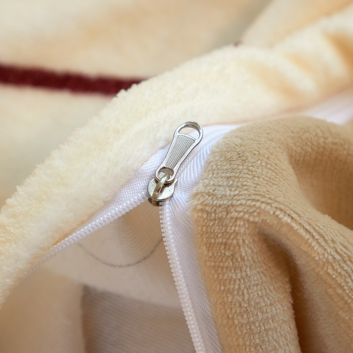 91家纺网 家纺一手货源 找家纺 蘭菲家纺 2025新款卡皮巴拉牛奶绒四件套 沉浸式