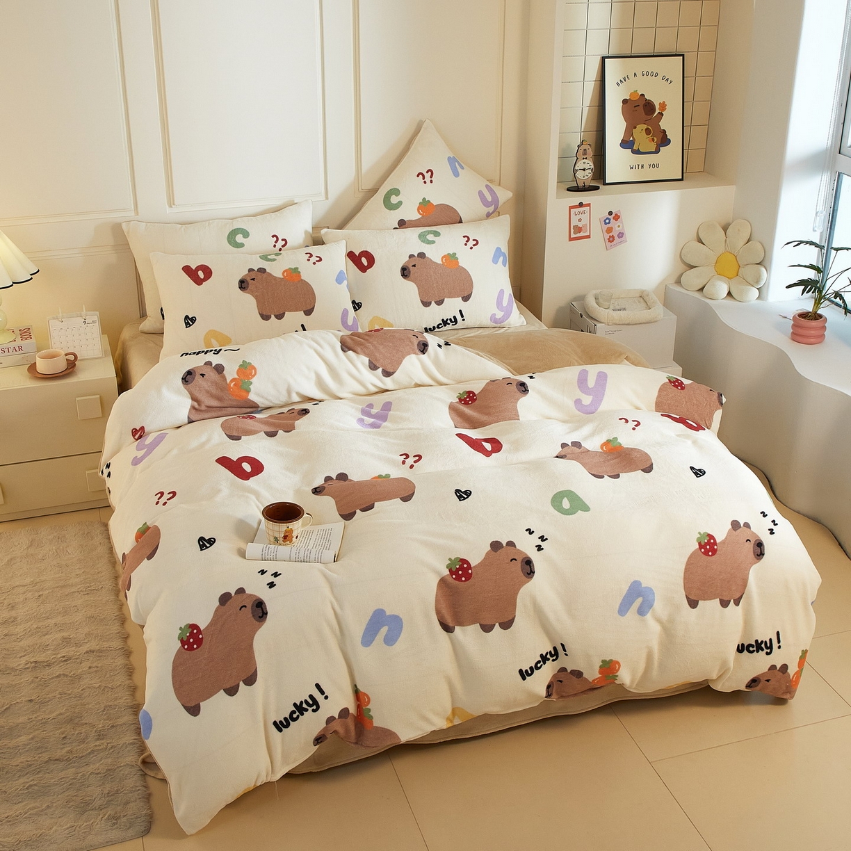 91家纺网 家纺一手货源 找家纺 蘭菲家纺 2025新款卡皮巴拉牛奶绒四件套 皮小萌