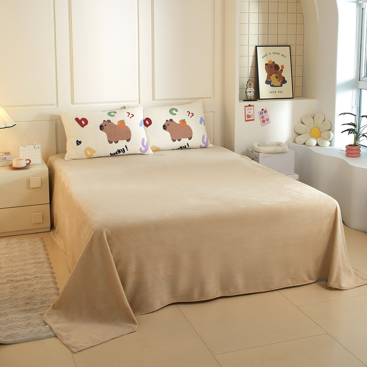 91家纺网 家纺一手货源 找家纺 蘭菲家纺 2025新款卡皮巴拉牛奶绒四件套 皮小萌