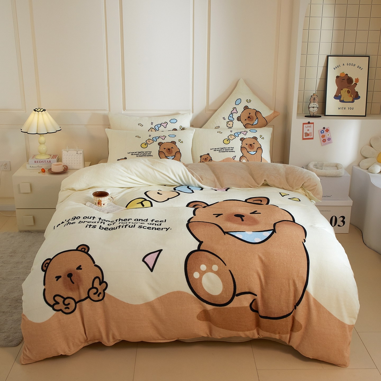 91家纺网 家纺一手货源 找家纺 蘭菲家纺 2025新款卡皮巴拉牛奶绒四件套 熊巴拉