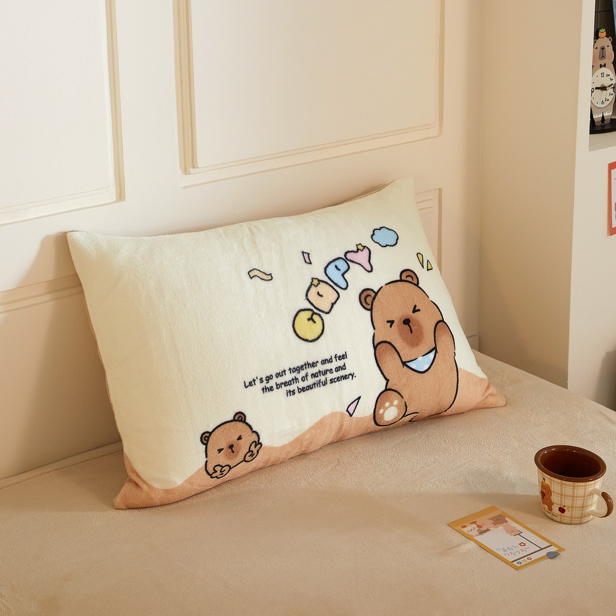 91家纺网 家纺一手货源 找家纺 蘭菲家纺 2025新款卡皮巴拉牛奶绒四件套 熊巴拉