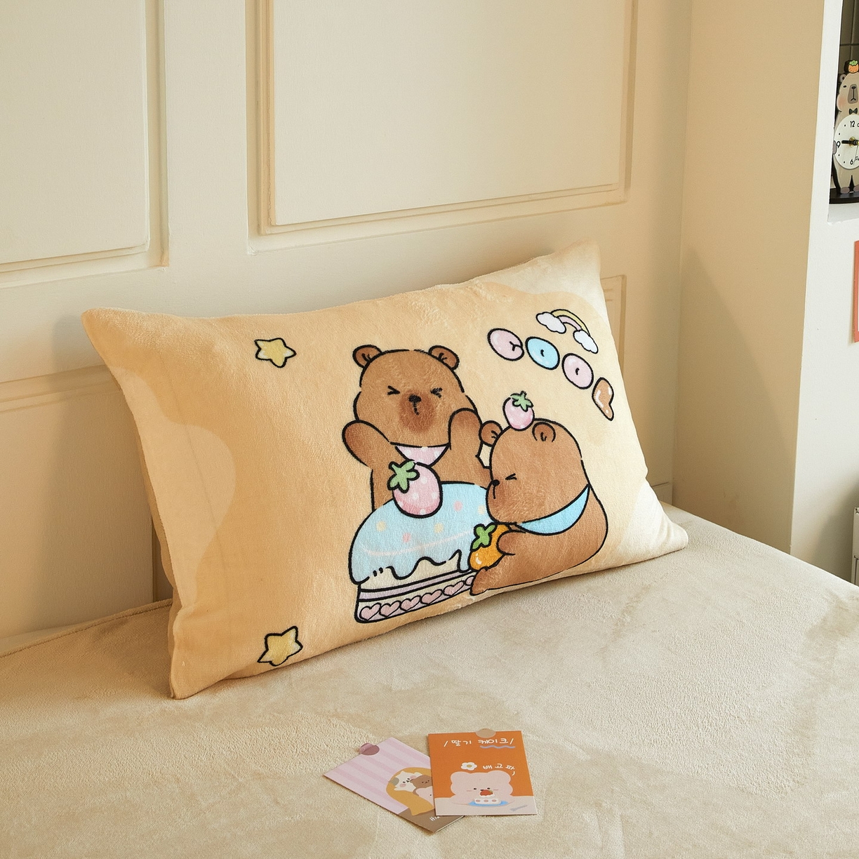 91家纺网 家纺一手货源 找家纺 蘭菲家纺 2025新款卡皮巴拉牛奶绒四件套 爱卡皮