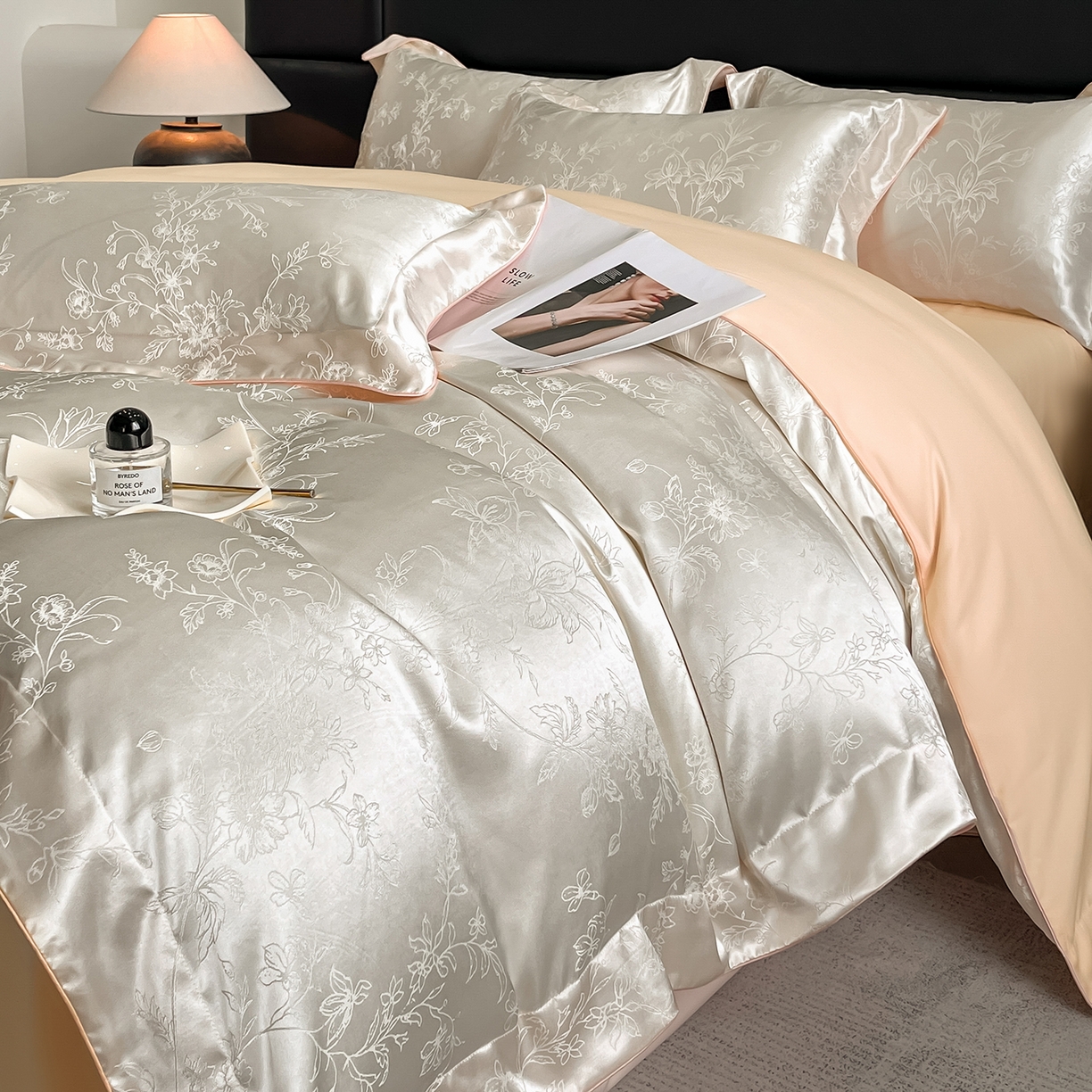 91家纺网 家纺一手货源 找家纺 置顶家纺 2025新款幸卉亲肤提花四件套 幸卉-白+香槟