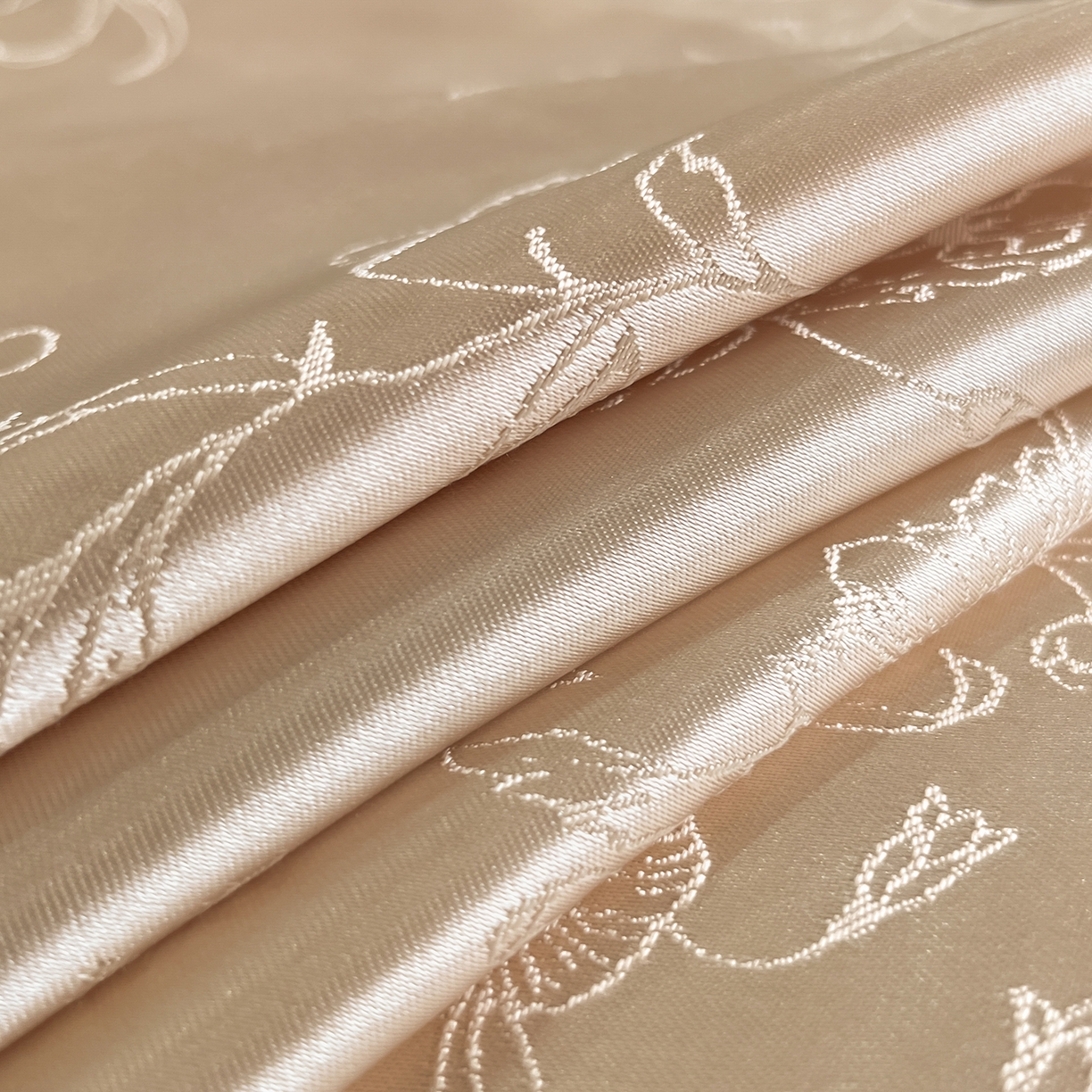 91家纺网 家纺一手货源 找家纺 置顶家纺 2025新款幸卉亲肤提花四件套 幸卉-香槟