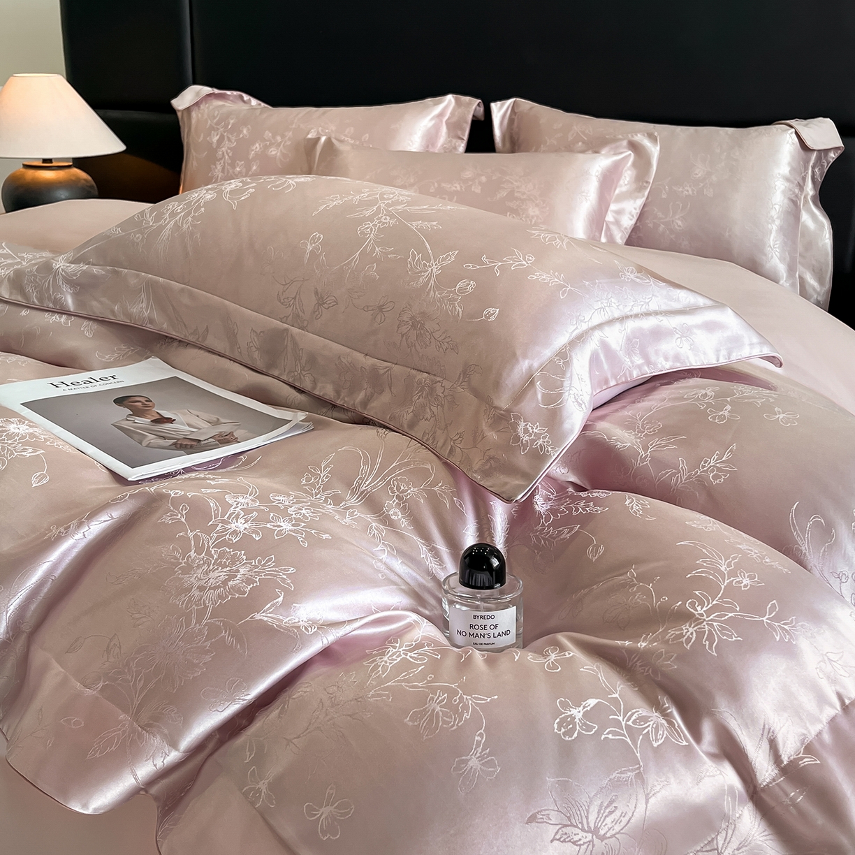 91家纺网 家纺一手货源 找家纺 置顶家纺 2025新款幸卉亲肤提花四件套 幸卉-粉紫