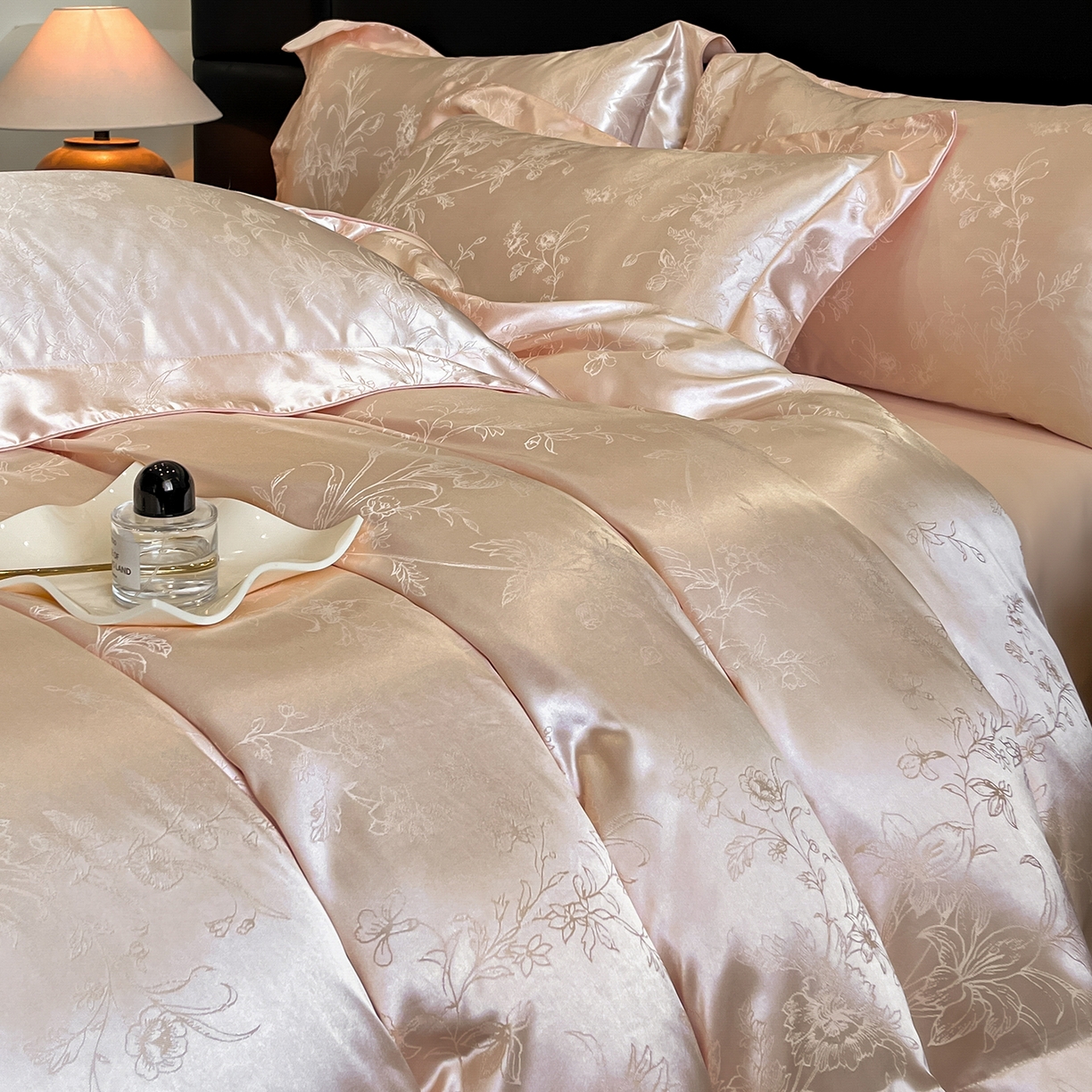 91家纺网 家纺一手货源 找家纺 置顶家纺 2025新款幸卉亲肤提花四件套 幸卉-玉