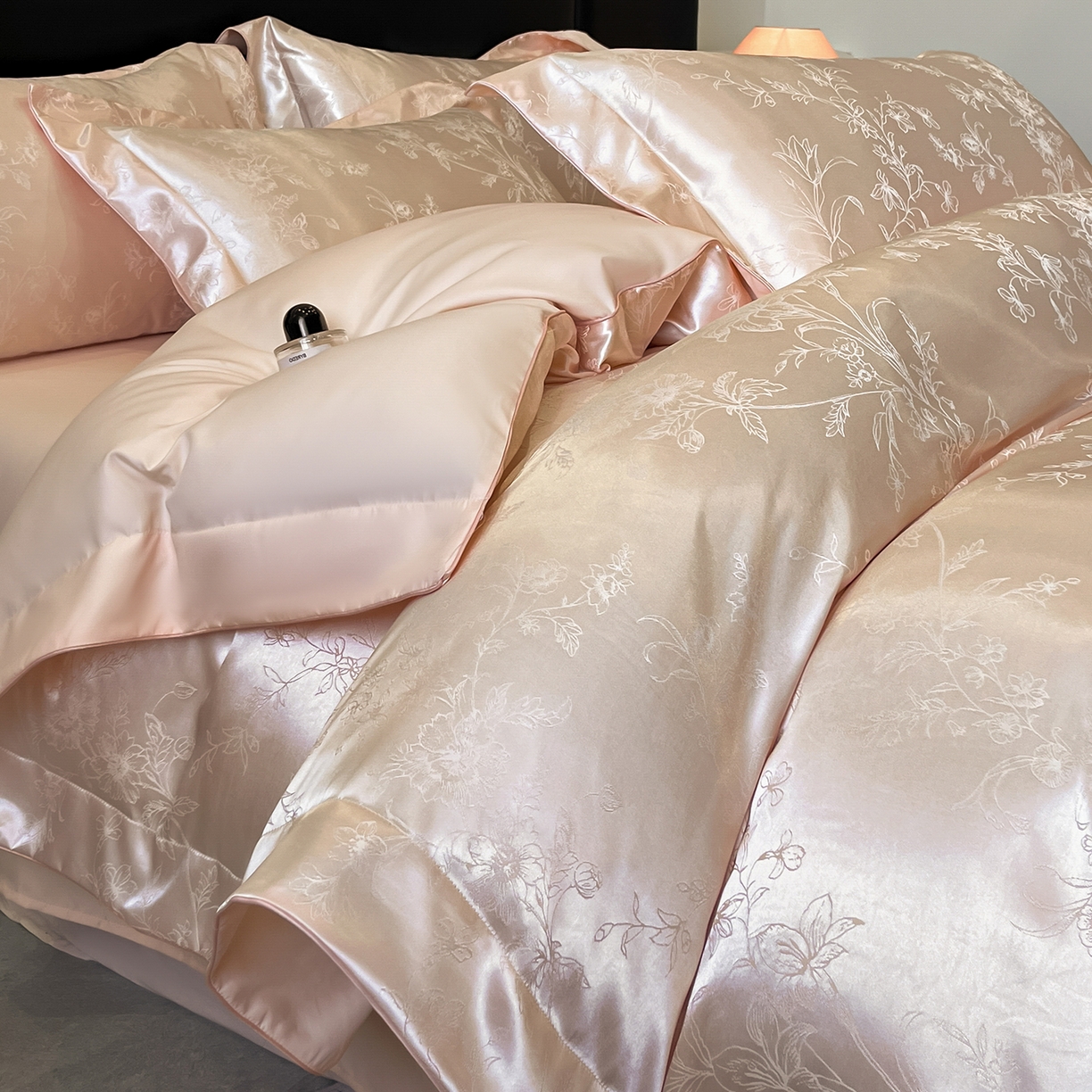 91家纺网 家纺一手货源 找家纺 置顶家纺 2025新款幸卉亲肤提花四件套 幸卉-玉