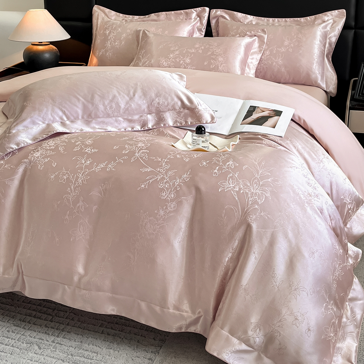 91家纺网 家纺一手货源 找家纺 置顶家纺 2025新款幸卉亲肤提花四件套 幸卉-粉紫