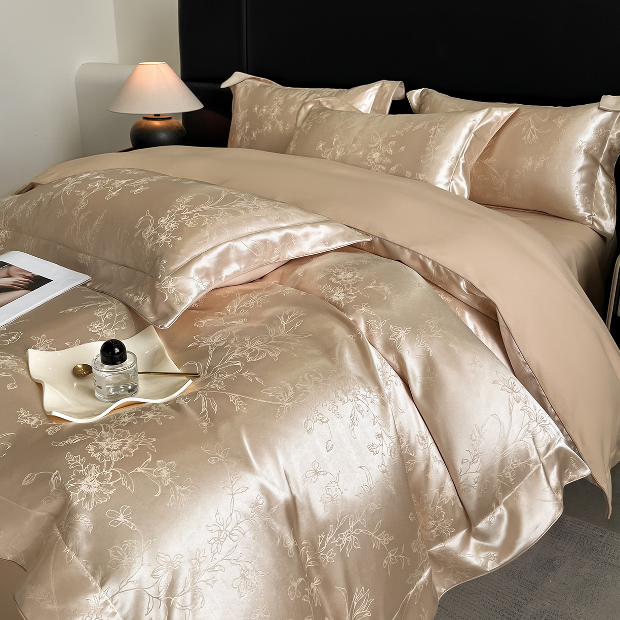 91家纺网 家纺一手货源 找家纺 置顶家纺 2025新款幸卉亲肤提花四件套 幸卉-香槟