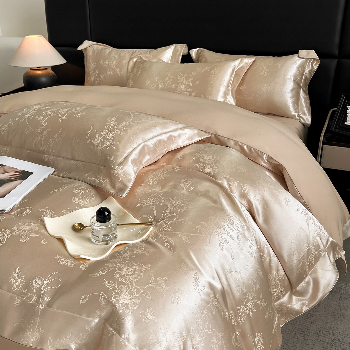 91家纺网 家纺一手货源 找家纺 置顶家纺 2025新款幸卉亲肤提花四件套 幸卉-香槟