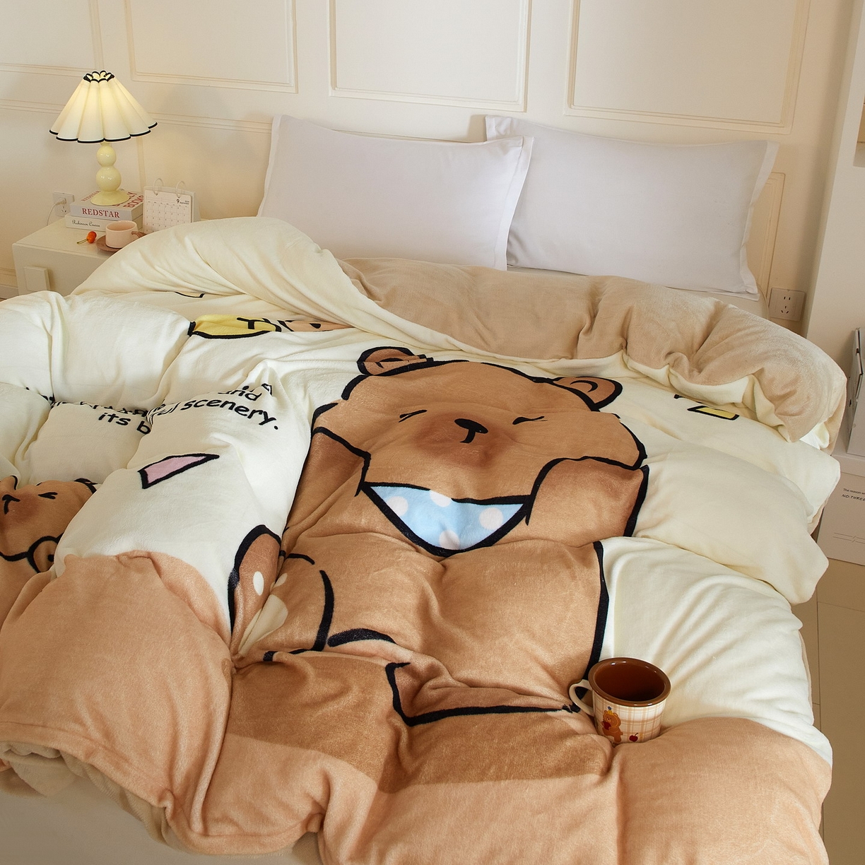 91家纺网 家纺一手货源 找家纺 蘭菲家纺 2025新款卡皮巴拉牛奶绒单被套 被套单件 熊巴拉