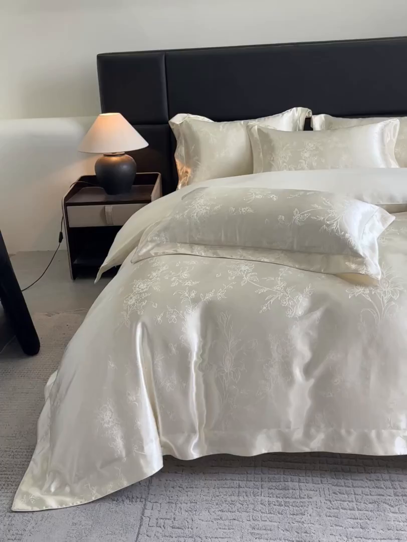 91家纺网 家纺一手货源 找家纺 置顶家纺 2025新款幸卉亲肤提花四件套 幸卉-奶昔白