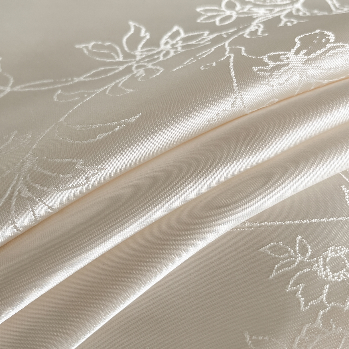 91家纺网 家纺一手货源 找家纺 置顶家纺 2025新款幸卉亲肤提花四件套 幸卉-奶昔白