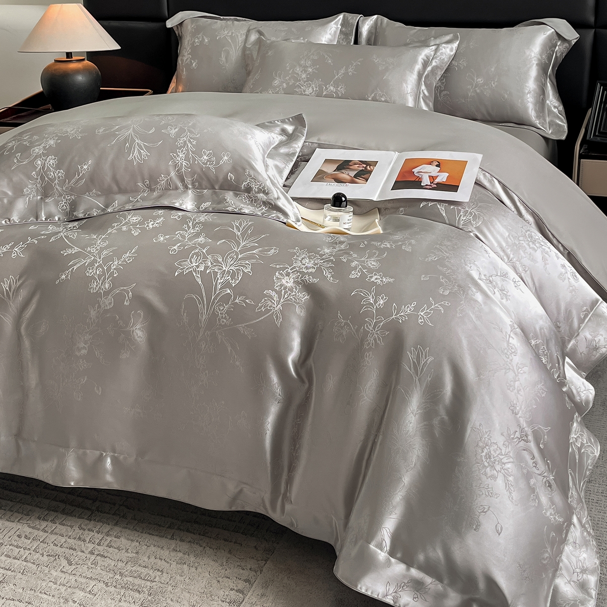 91家纺网 家纺一手货源 找家纺 置顶家纺 2025新款幸卉亲肤提花四件套 幸卉-浅灰