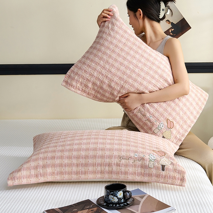 91家纺网 家纺一手货源 找家纺 （总）棠薇家纺 2025新款全棉纱布枕巾绣花枕巾纯棉水洗枕巾卡通高档枕巾预缩水