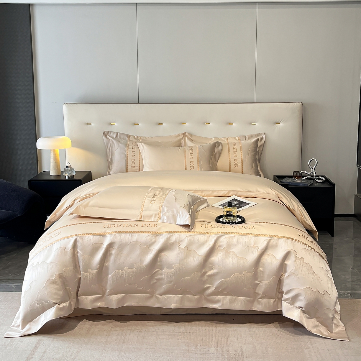 91家纺网 家纺一手货源 找家纺 置顶家纺 2025新款亲肤提花拼接刺绣四件套系列 璞云-咖色