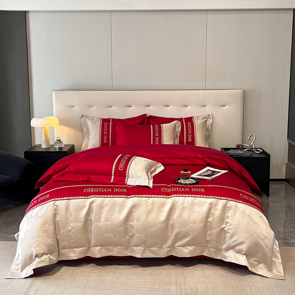 91家纺网 家纺一手货源 找家纺 置顶家纺 2025新款亲肤提花拼接刺绣四件套系列 璞云-大红