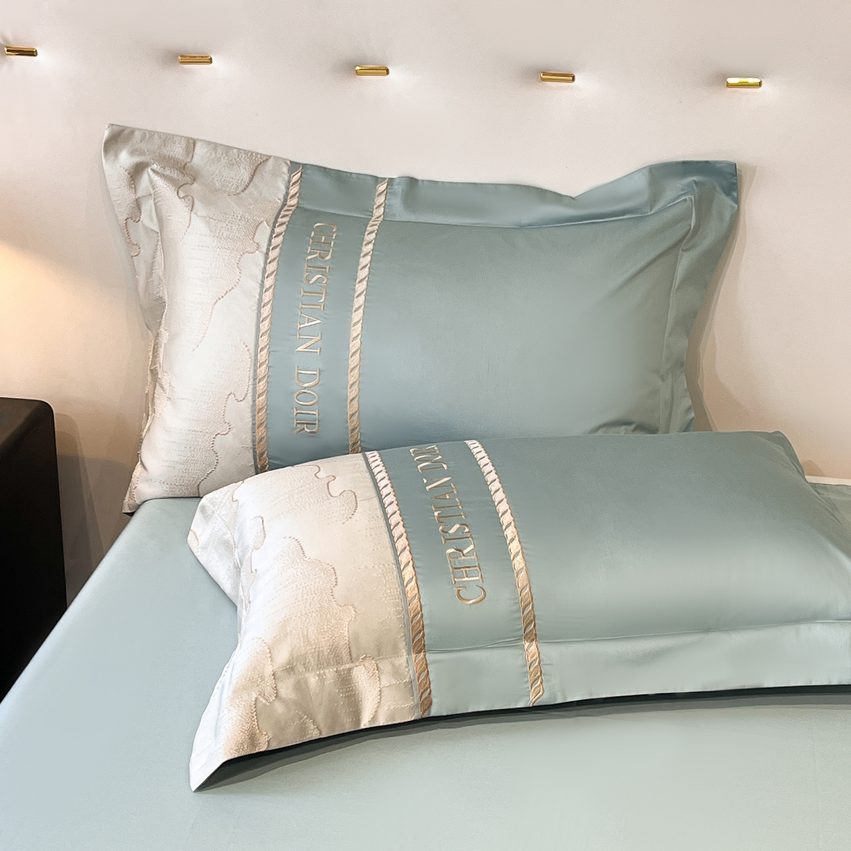 91家纺网 家纺一手货源 找家纺 置顶家纺 2025新款亲肤提花拼接刺绣四件套系列 璞云-繁星蓝