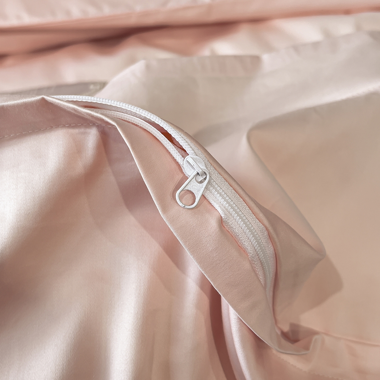 91家纺网 家纺一手货源 找家纺 置顶家纺 2025新款亲肤提花拼接刺绣四件套系列 璞云-粉玉