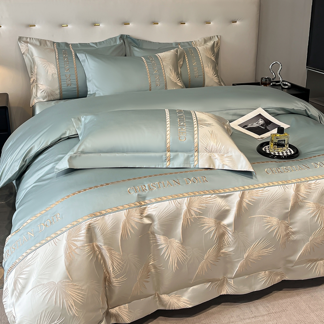 91家纺网 家纺一手货源 找家纺 置顶家纺 2025新款亲肤提花拼接刺绣四件套系列 颜予-繁星蓝