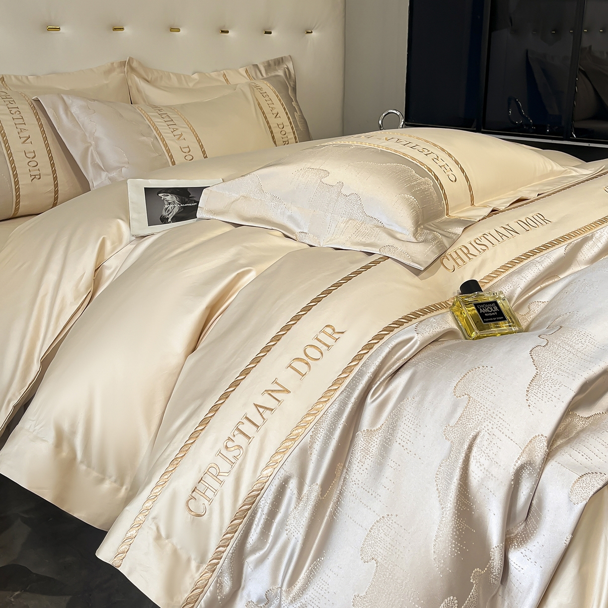 91家纺网 家纺一手货源 找家纺 置顶家纺 2025新款亲肤提花拼接刺绣四件套系列 璞云-咖色