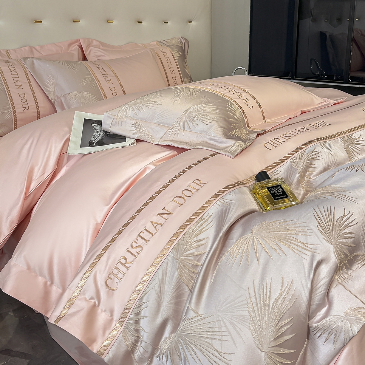 91家纺网 家纺一手货源 找家纺 置顶家纺 2025新款亲肤提花拼接刺绣四件套系列 颜予-玉粉