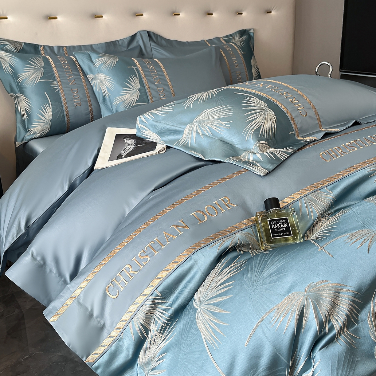 91家纺网 家纺一手货源 找家纺 置顶家纺 2025新款亲肤提花拼接刺绣四件套系列 颜予-宾利蓝