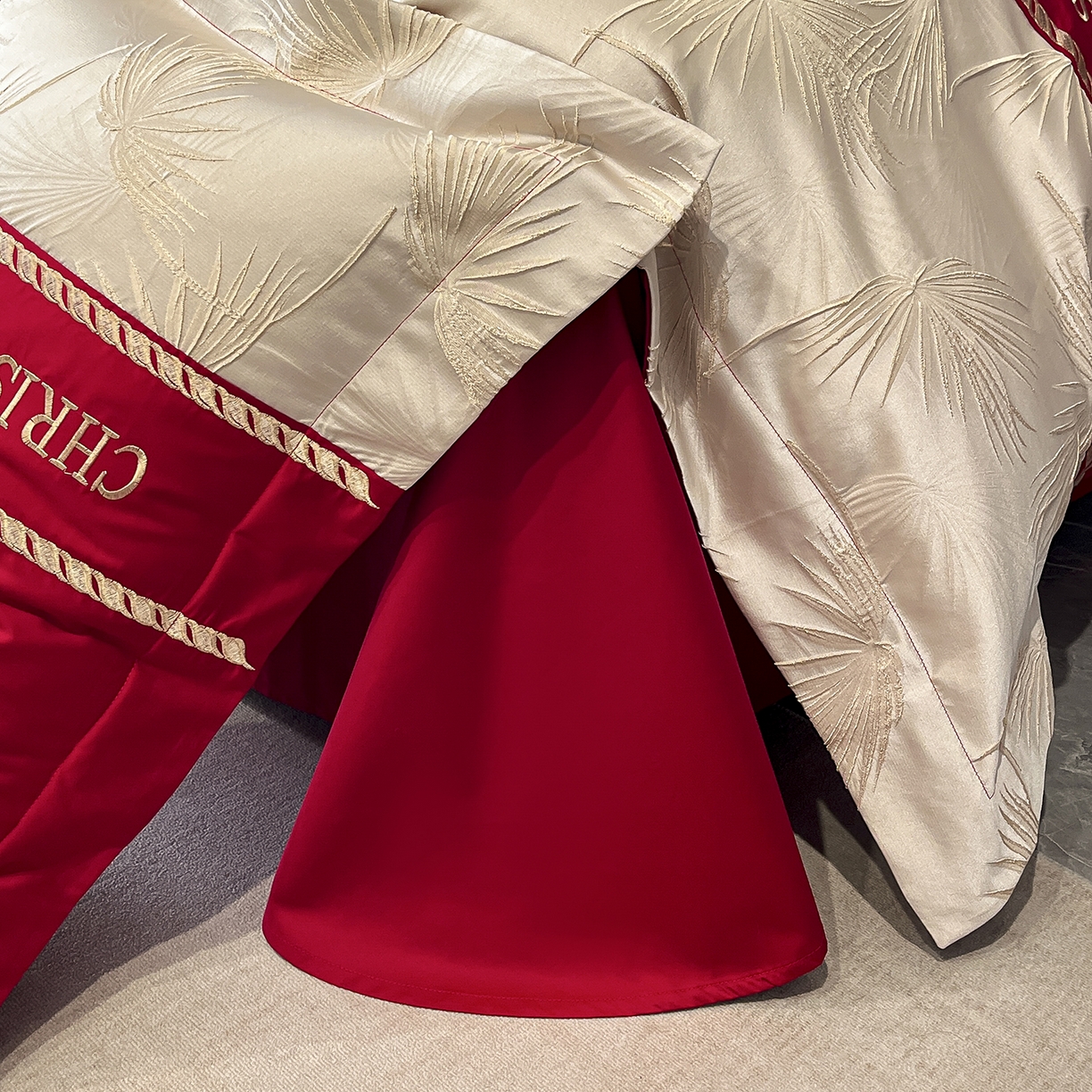 91家纺网 家纺一手货源 找家纺 置顶家纺 2025新款亲肤提花拼接刺绣四件套系列 颜予-大红