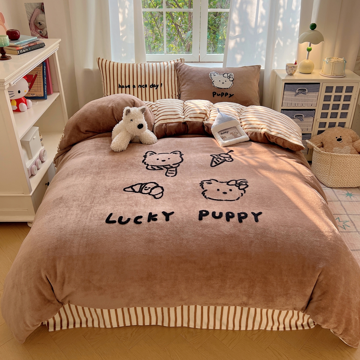 91家纺网 家纺一手货源 找家纺 （总）桃喜 2025新款牛奶绒线条系列四件套  【会员-5】