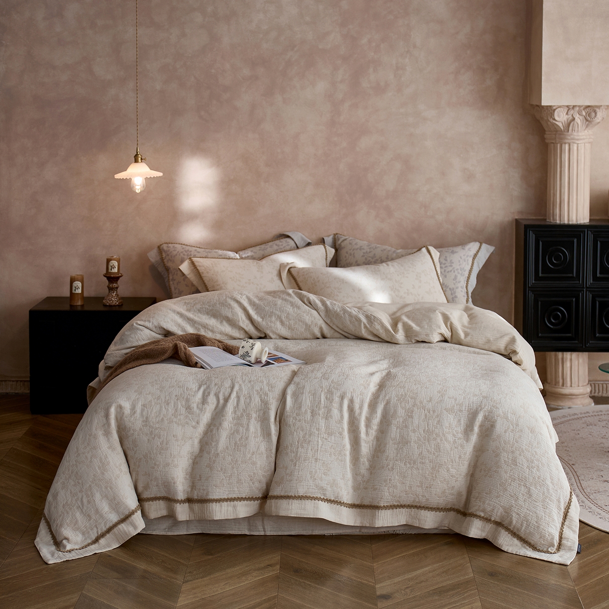 91家纺网 家纺一手货源 找家纺 涞澳家纺 2025新款棉麻皱皱纱四件套 叶蝶共舞-本色