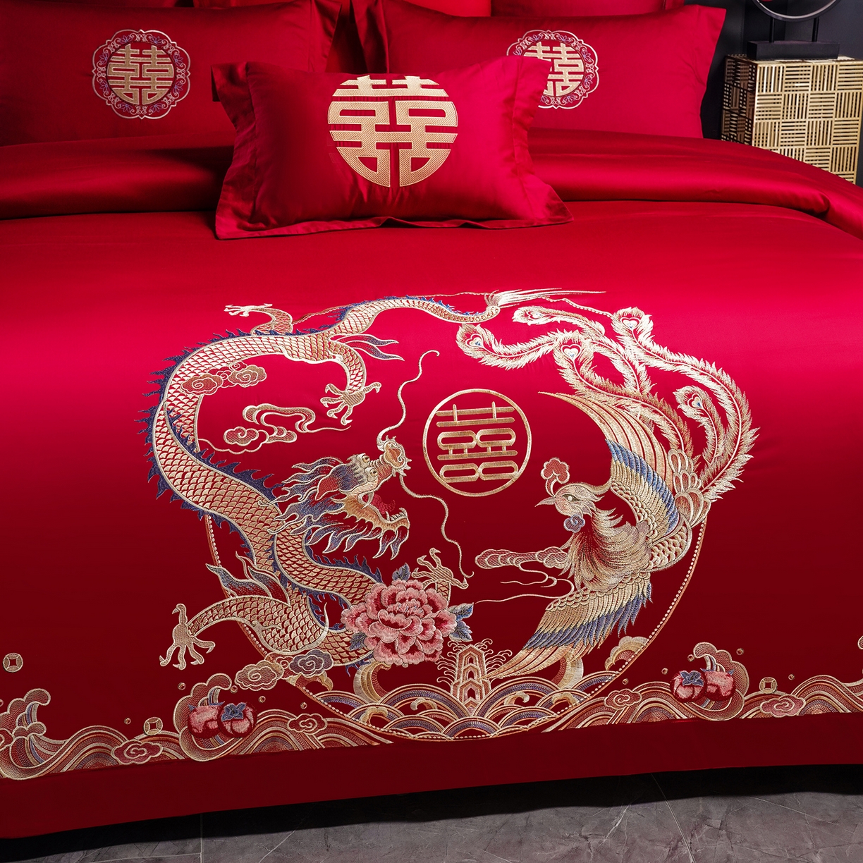 91家纺网 家纺一手货源 找家纺 置顶家纺 2025新款新中式婚庆亲肤刺绣四件套 缔结良缘-大红