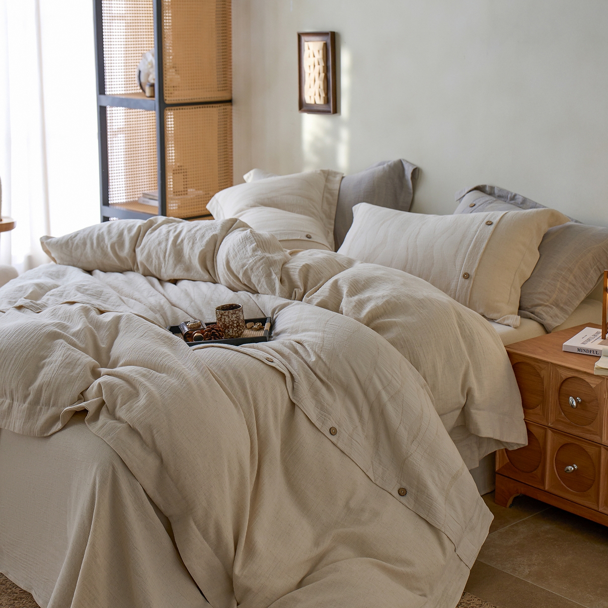 91家纺网 家纺一手货源 找家纺 涞澳家纺 2025新款棉麻皱皱纱四件套 萨尔斯-白