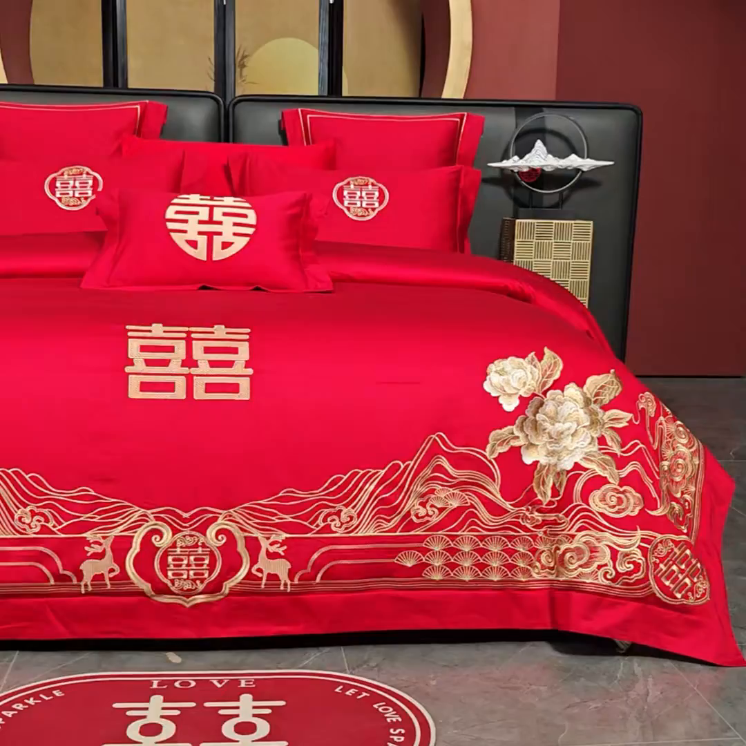 91家纺网 家纺一手货源 找家纺 置顶家纺 2025新款新中式婚庆亲肤刺绣四件套 花开富贵-金大红