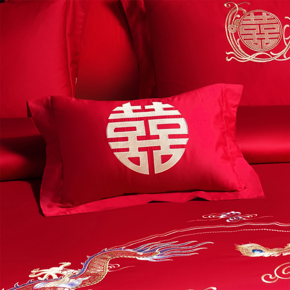 91家纺网 家纺一手货源 找家纺 置顶家纺 2025新款新中式婚庆亲肤刺绣四件套 吉祥龙凤-大红