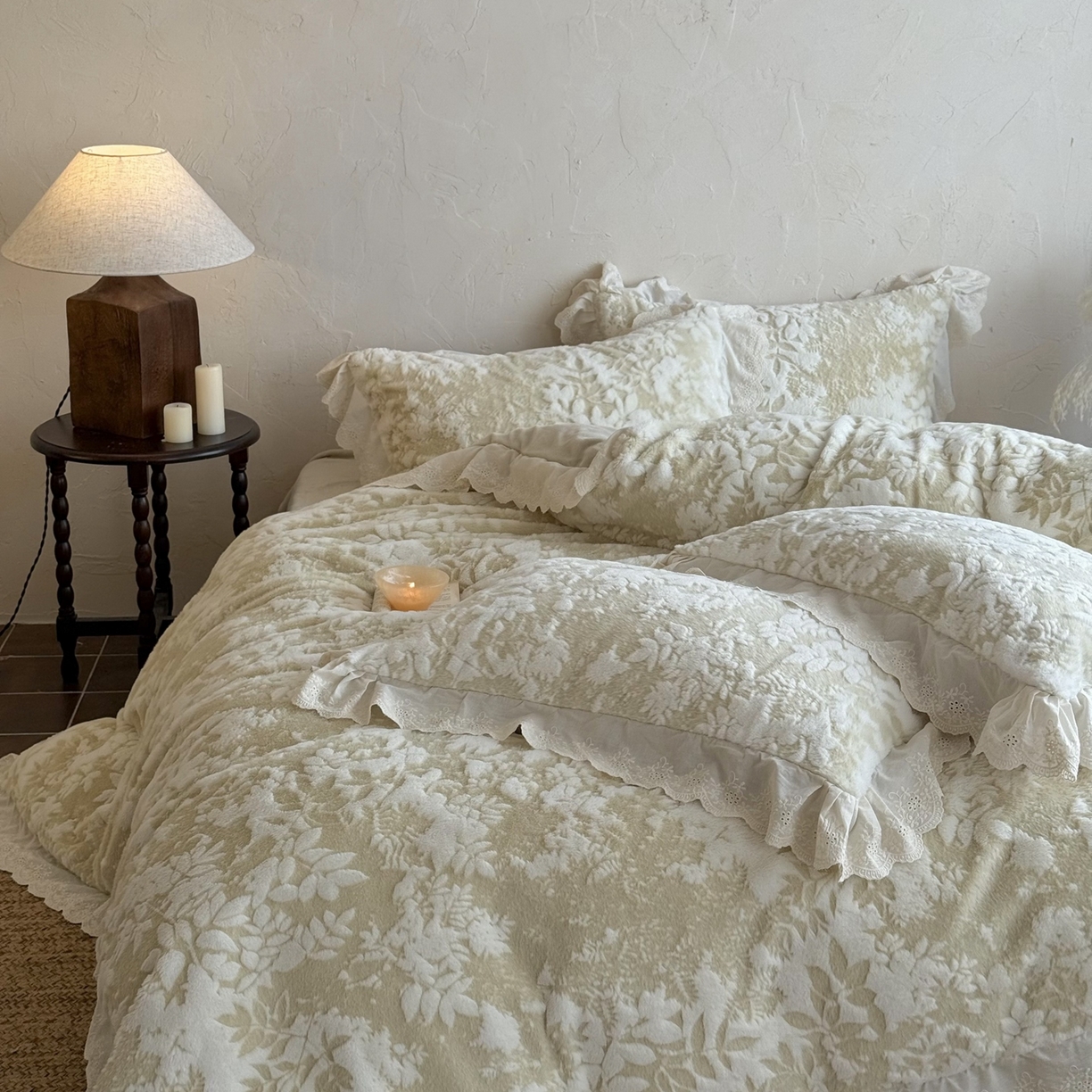 91家纺网 家纺一手货源 找家纺 （总）MIU缪家居 2025新款A版兔毛B版牛奶绒四件套-法芙娜