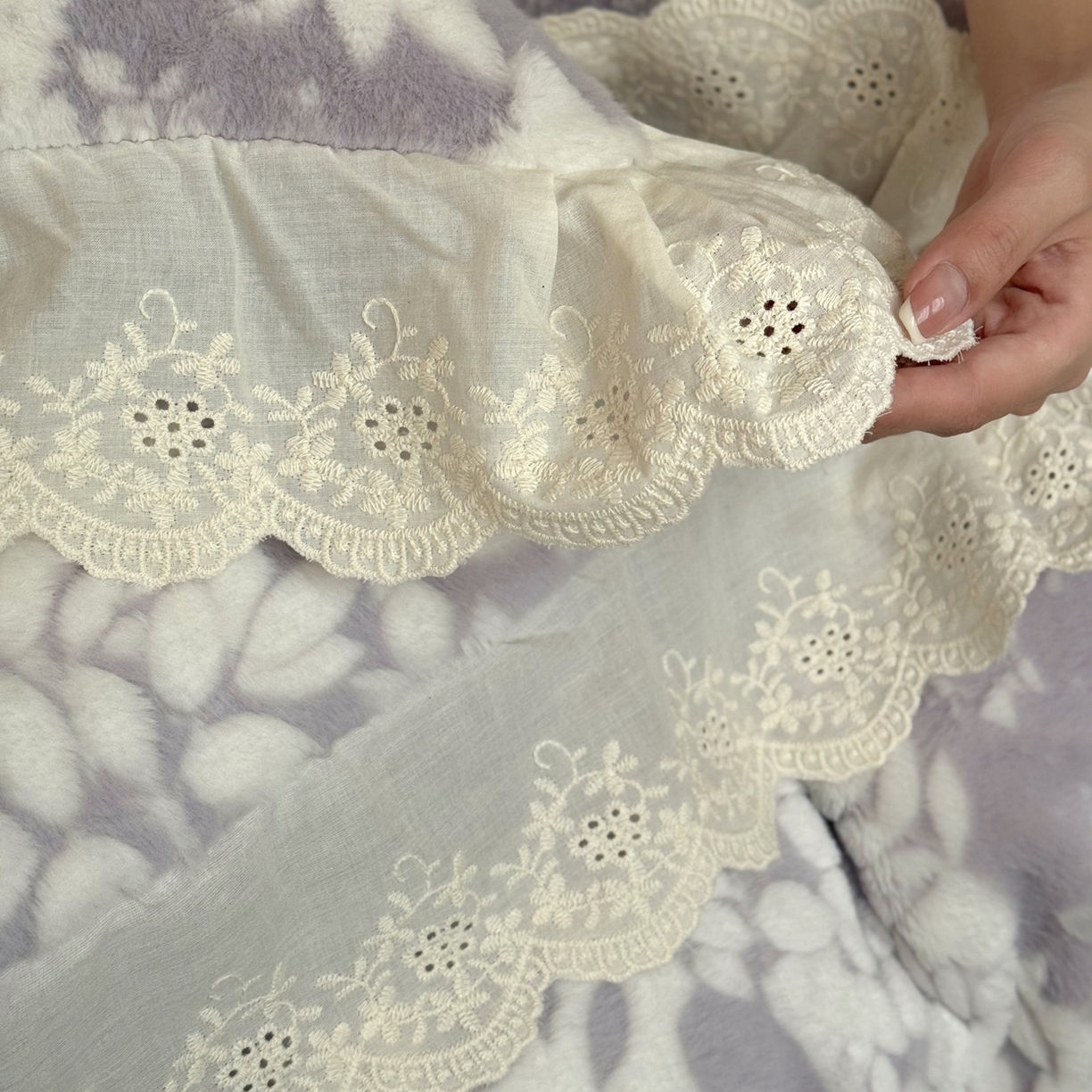 91家纺网 家纺一手货源 找家纺 MIU缪家居 2025新款A版兔毛B版牛奶绒四件套-法芙娜 法芙娜-香芋紫