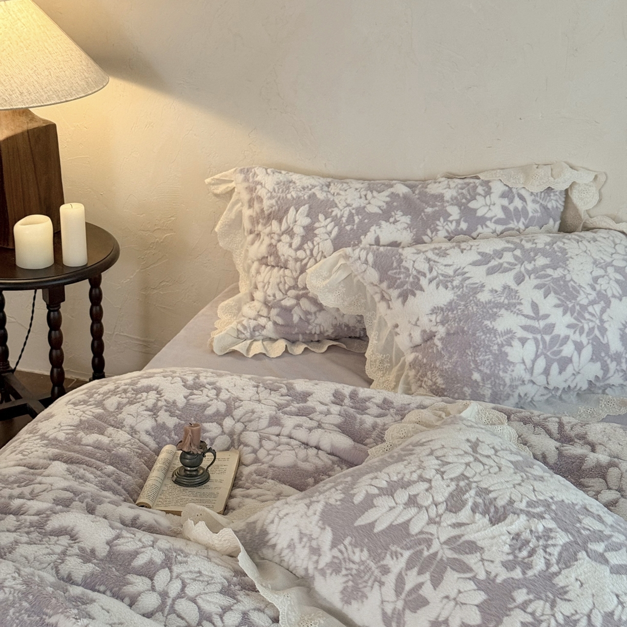 91家纺网 家纺一手货源 找家纺 MIU缪家居 2025新款A版兔毛B版牛奶绒四件套-法芙娜 法芙娜-香芋紫