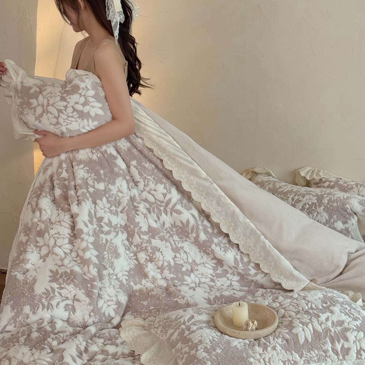 91家纺网 家纺一手货源 找家纺 MIU缪家居 2025新款A版兔毛B版牛奶绒四件套-法芙娜 法芙娜-拿铁咖