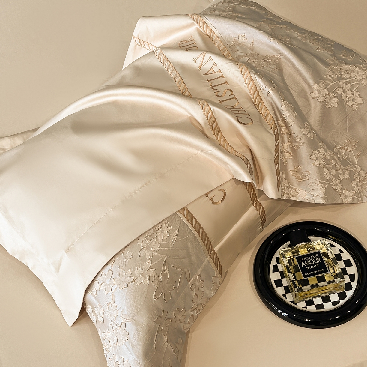 91家纺网 家纺一手货源 找家纺 置顶家纺 2025新款漫芙提花亲肤系列四件套 漫芙-咖色