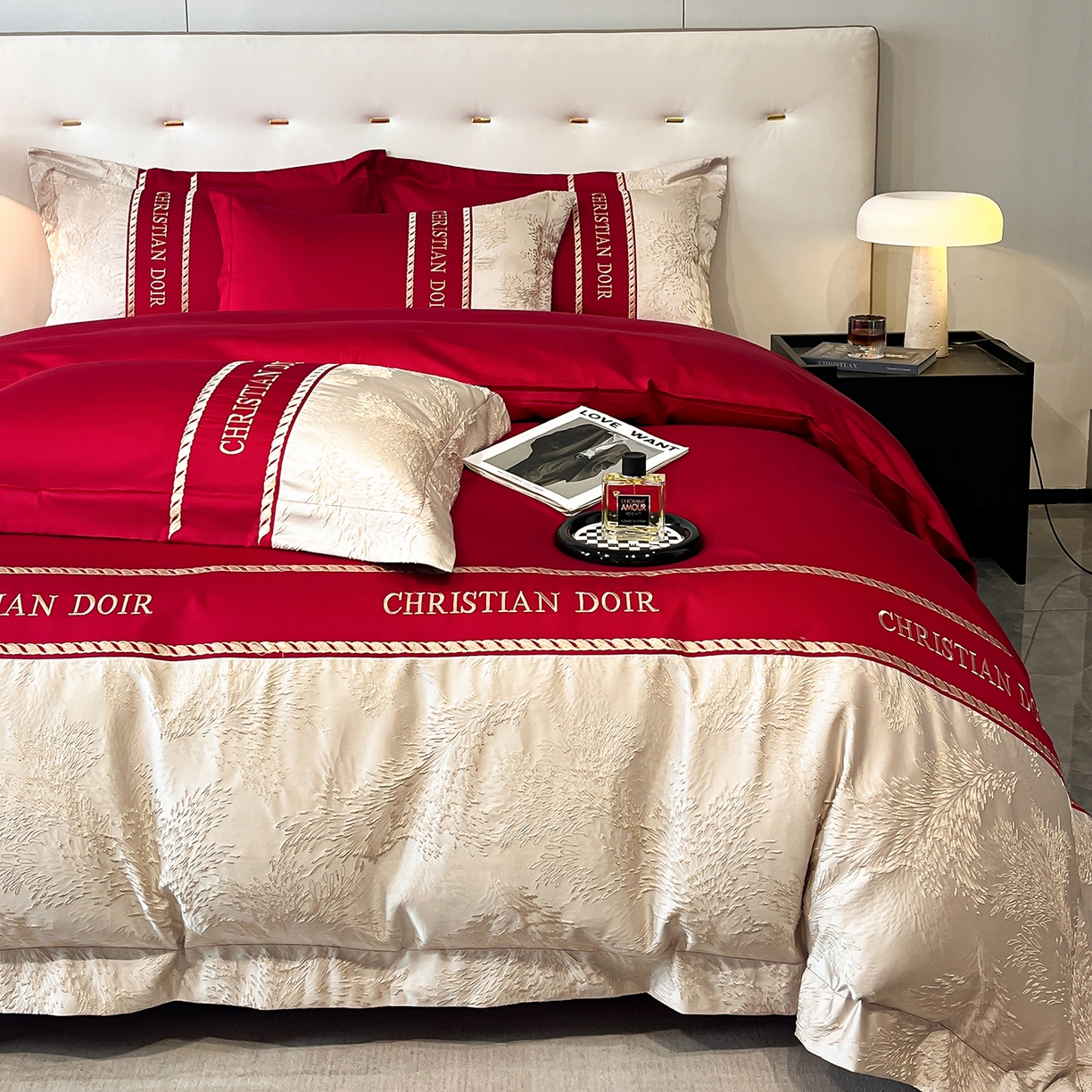 91家纺网 家纺一手货源 找家纺 置顶家纺 2025新款漫芙提花亲肤系列四件套 优尼-大红