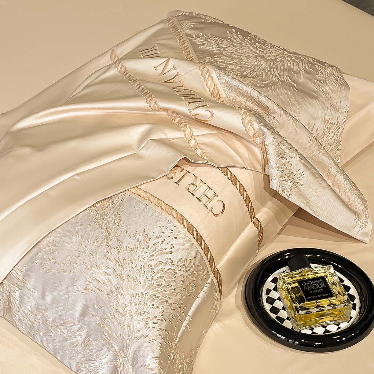 91家纺网 家纺一手货源 找家纺 置顶家纺 2025新款漫芙提花亲肤系列四件套 优尼-浅香槟