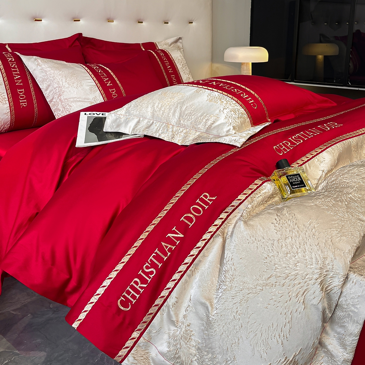 91家纺网 家纺一手货源 找家纺 置顶家纺 2025新款漫芙提花亲肤系列四件套 优尼-大红