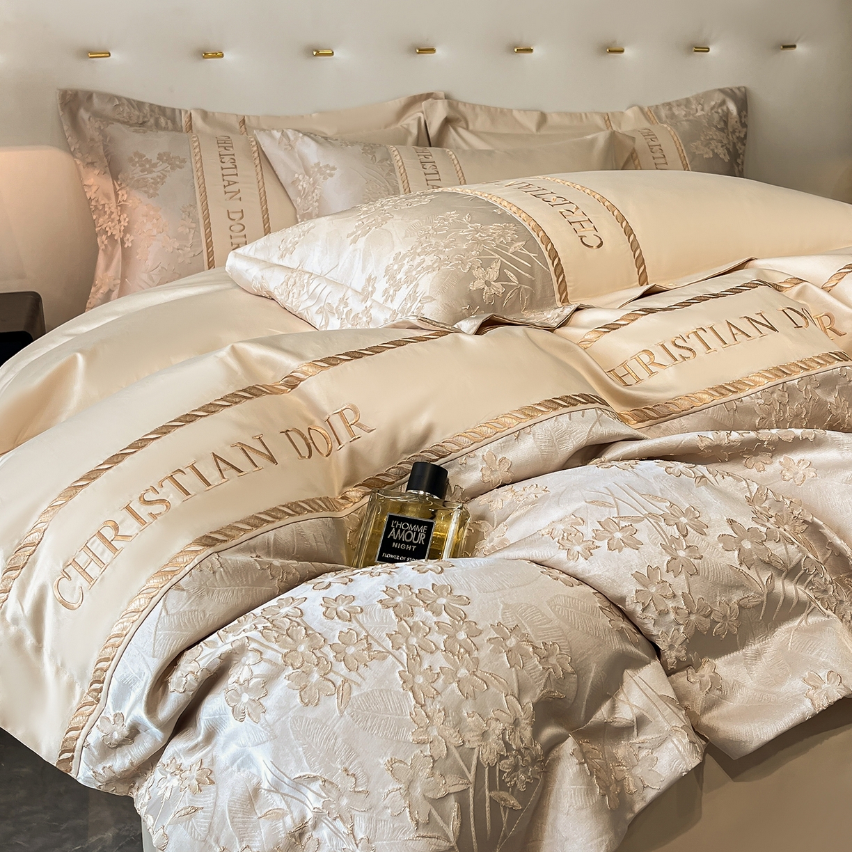 91家纺网 家纺一手货源 找家纺 置顶家纺 2025新款漫芙提花亲肤系列四件套 漫芙-咖色