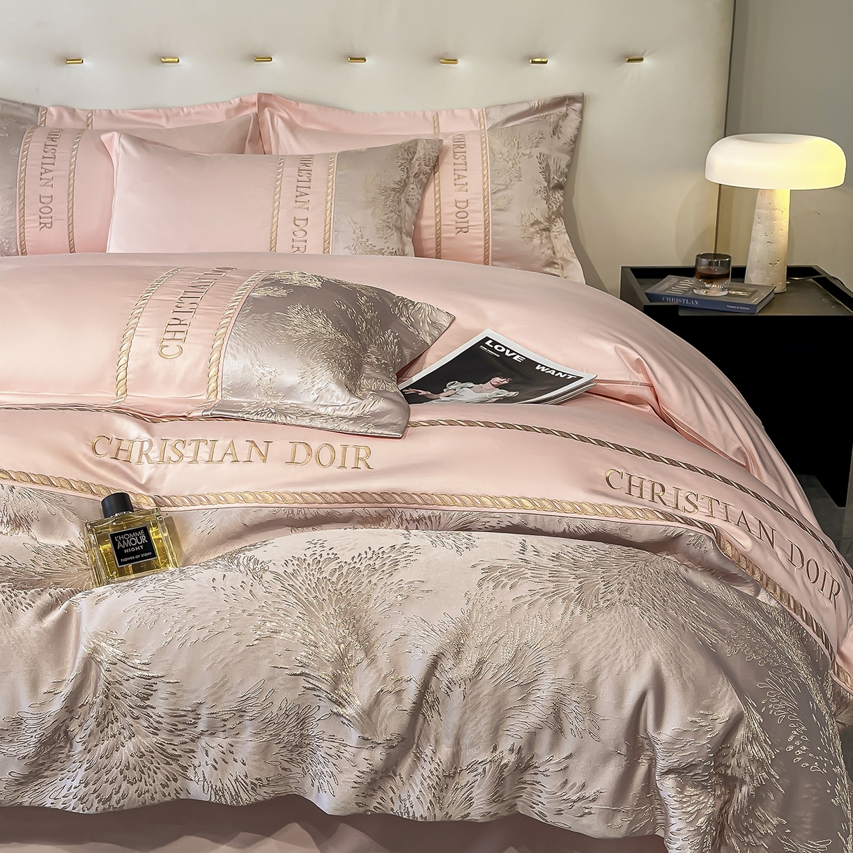 91家纺网 家纺一手货源 找家纺 置顶家纺 2025新款漫芙提花亲肤系列四件套 优尼-玉粉