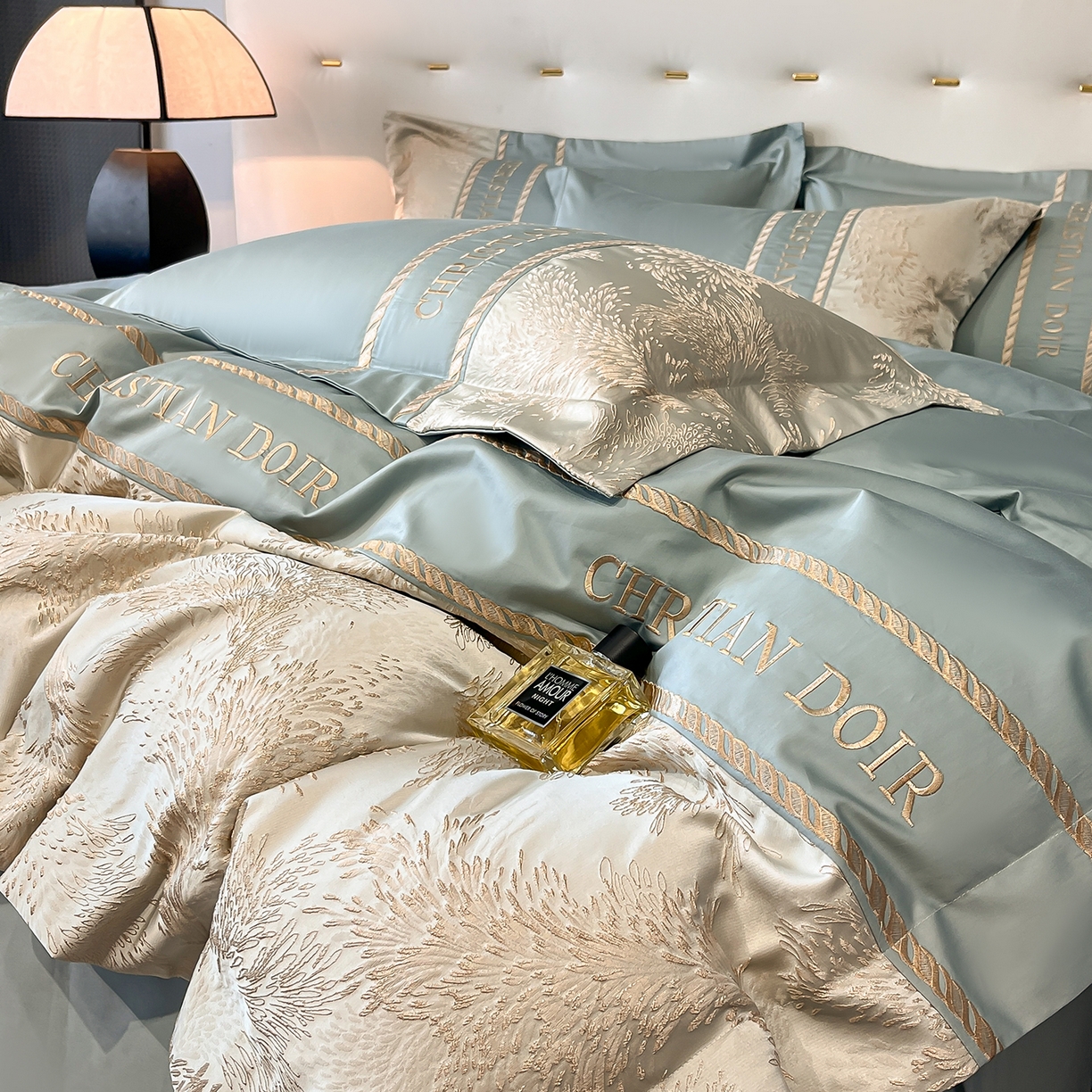 91家纺网 家纺一手货源 找家纺 置顶家纺 2025新款漫芙提花亲肤系列四件套 优尼-繁星蓝