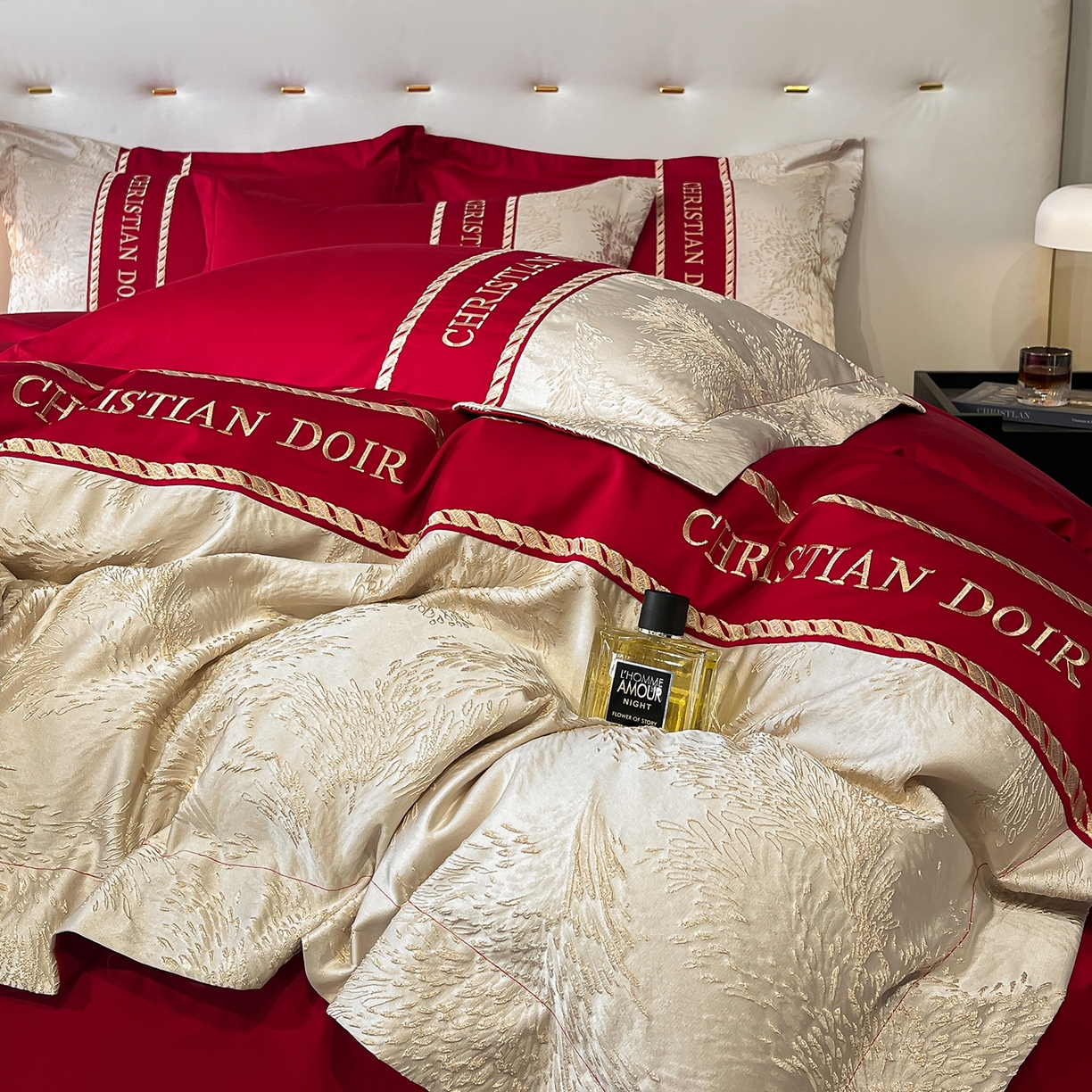 91家纺网 家纺一手货源 找家纺 置顶家纺 2025新款漫芙提花亲肤系列四件套 优尼-大红