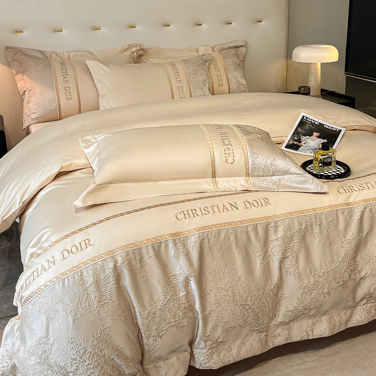 91家纺网 家纺一手货源 找家纺 置顶家纺 2025新款漫芙提花亲肤系列四件套 优尼-浅香槟