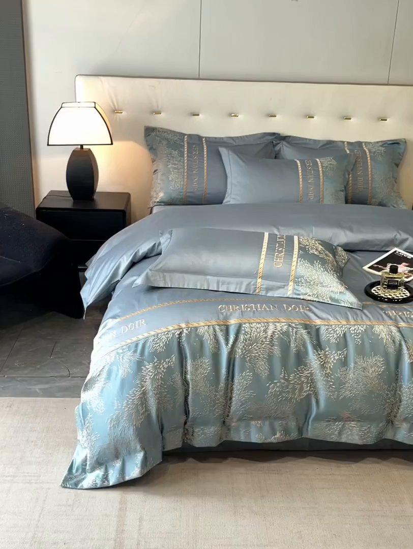 91家纺网 家纺一手货源 找家纺 置顶家纺 2025新款漫芙提花亲肤系列四件套 优尼-宾利蓝